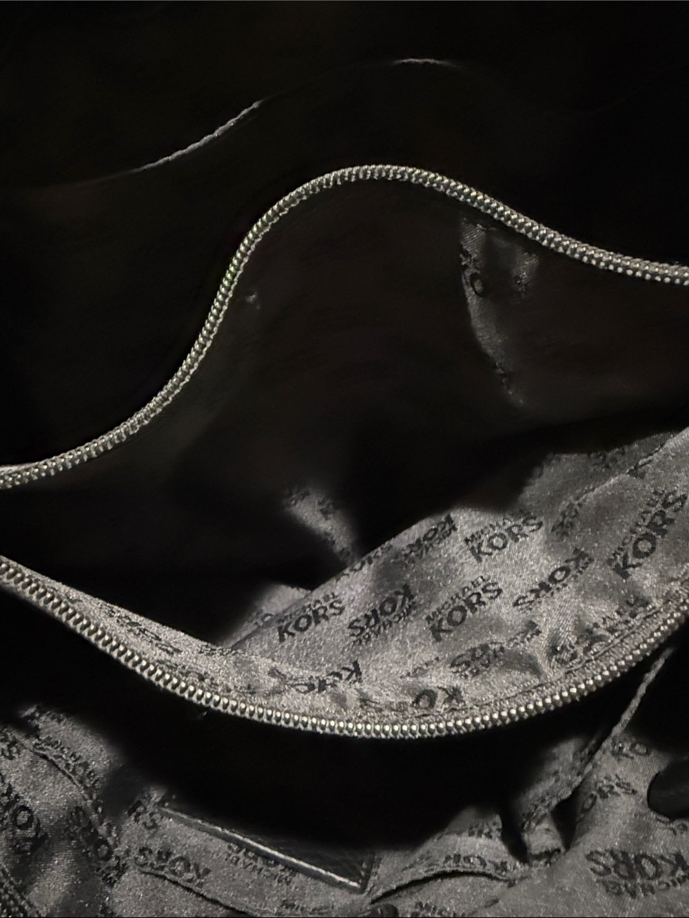 Michael Kors "Fulton Chain" Pebbled Leather Shoulder Bag - Picture 14 of 15
